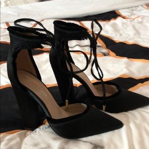 Sexy satin black heels